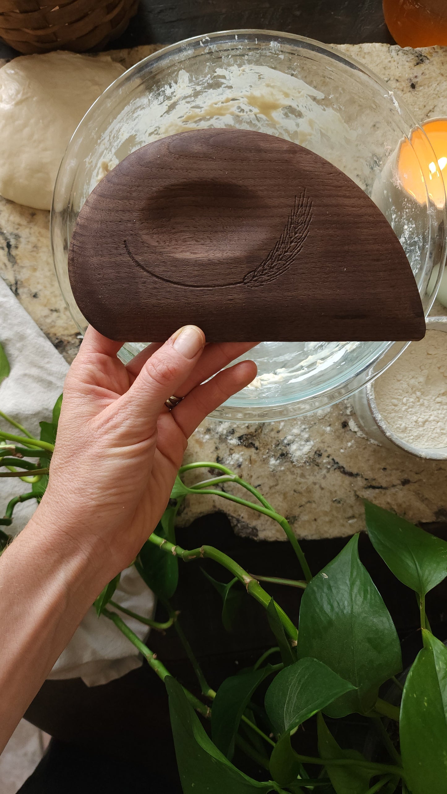 The Edge: Bench'N Bowl Scraper